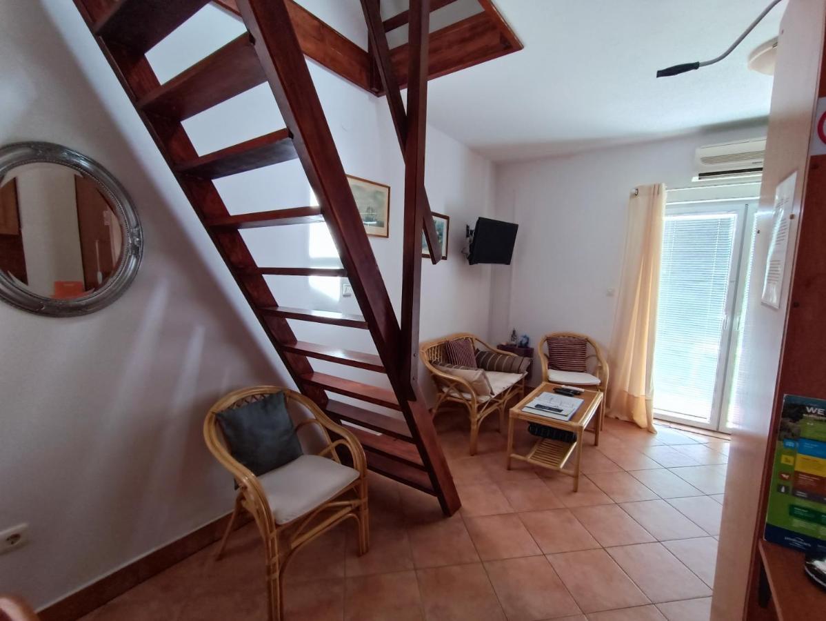 Studio Apartmani Zoric Šilo Eksteriør bilde